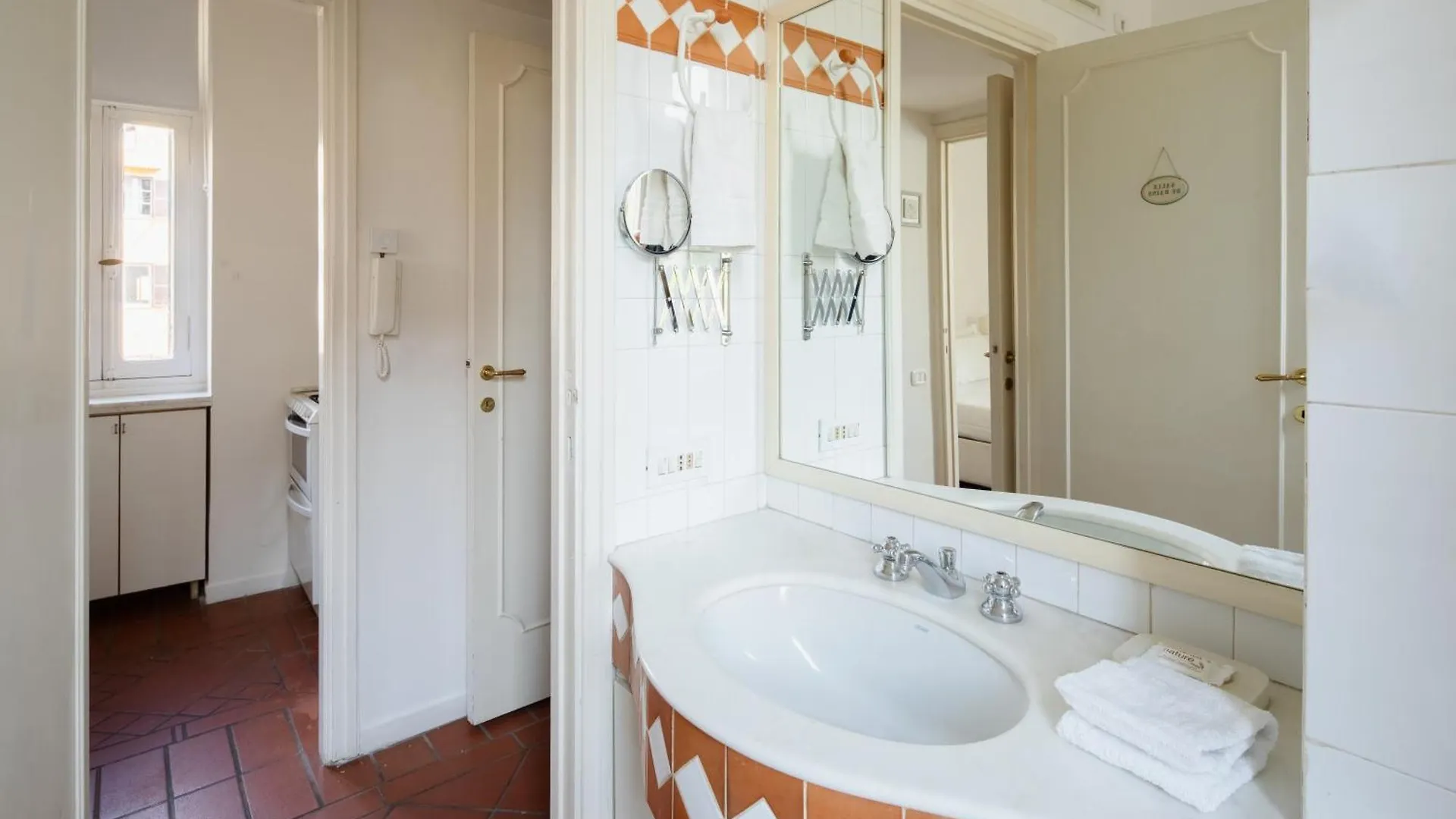 Apartment Casa Mandes Spanish Steps Rome